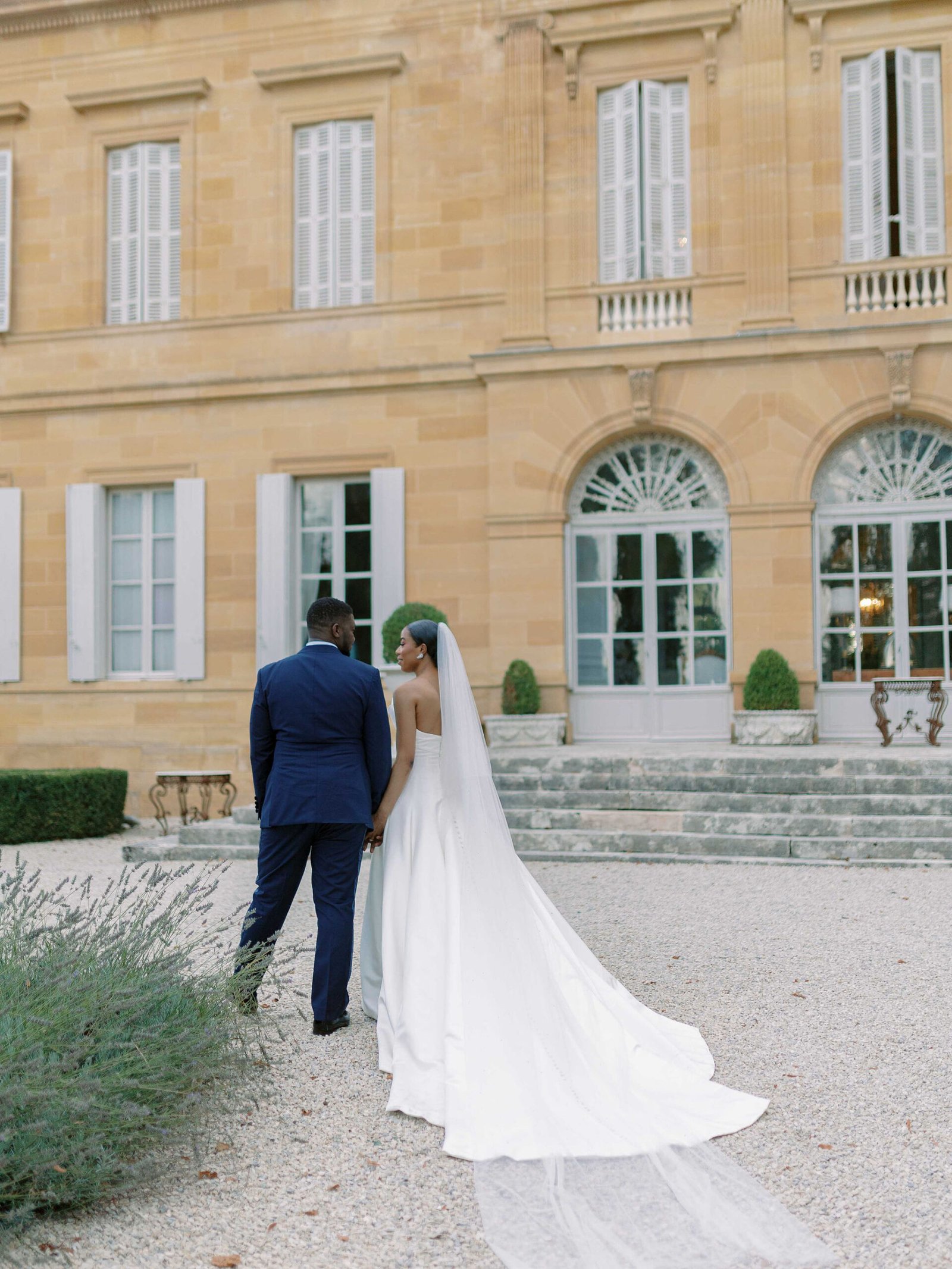 Château de Pierreclos Editorial